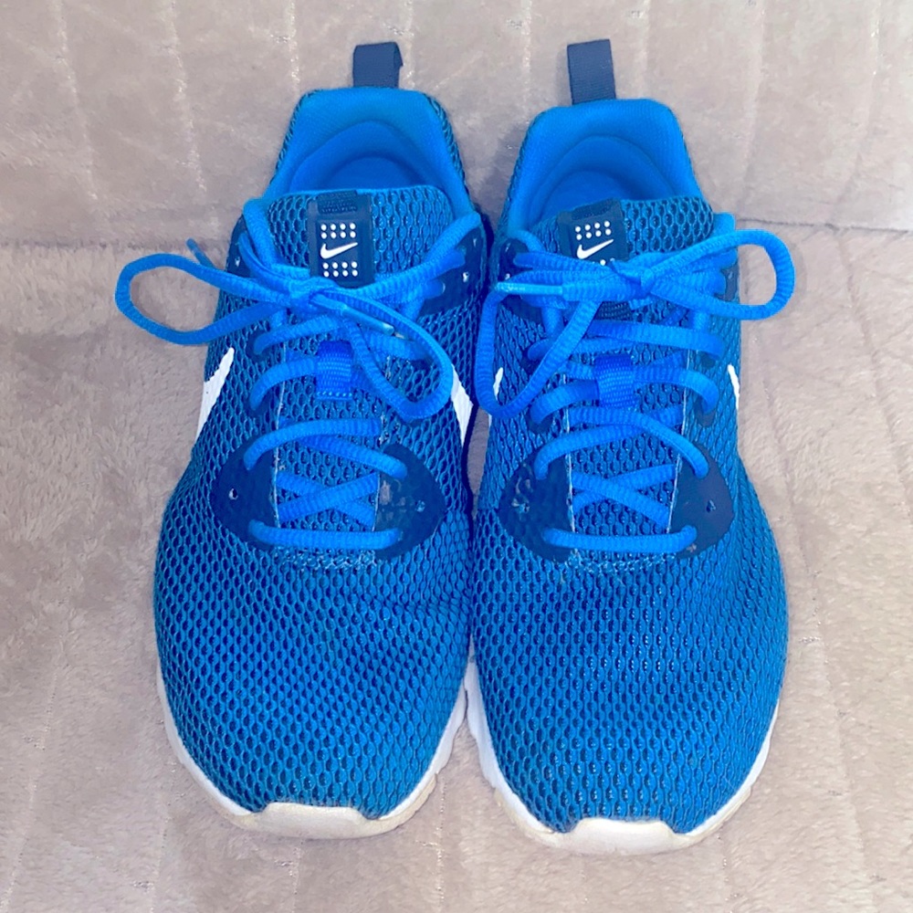 Nike Air Royal Blue Mens US 8 - Gently Used